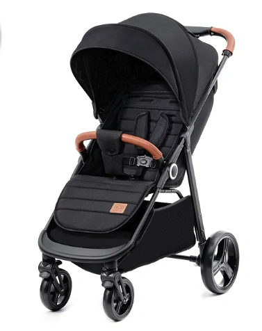 Kinderkraft Buggy GRANDE PLUS Schwarz – Entdecke den GRANDE PLUS schwarz Buggy von Kinderkraft – ideal für Stadteltern. Mit Einhand-Faltmechanismus, Liegefunktion & pannensicheren Rädern. Jetzt online bestellen!