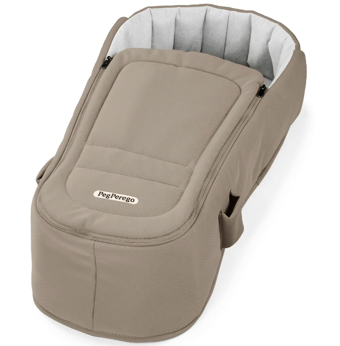 Peg Perego City Loop Babynest Vanilla Blend – Verwandle Deinen City Loop Buggy mit dem Peg Perego Babynest Vanilla Blend in einen gemĂŒtlichen Kinderwagen, ideal fĂŒr Neugeborene bis 9 kg. Inklusive praktischer Abdeckung. Peg Perego City Loop Babynest Vanilla Blend – Verwandle Deinen City Loop Buggy mit dem Peg Perego Babynest Vanilla Blend in einen gemĂŒtlichen Kinderwagen, ideal fĂŒr Neugeborene bis 9 kg. Inklusive praktischer Abdeckung.