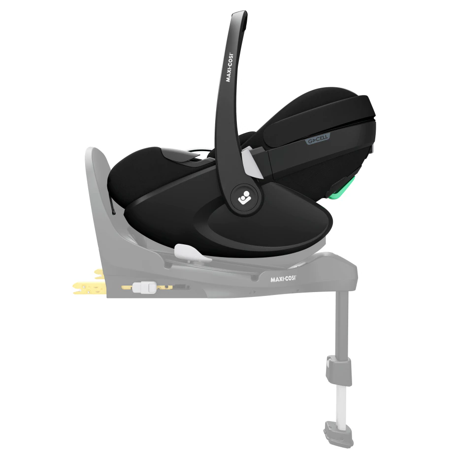 babyschale auf base in schwarz