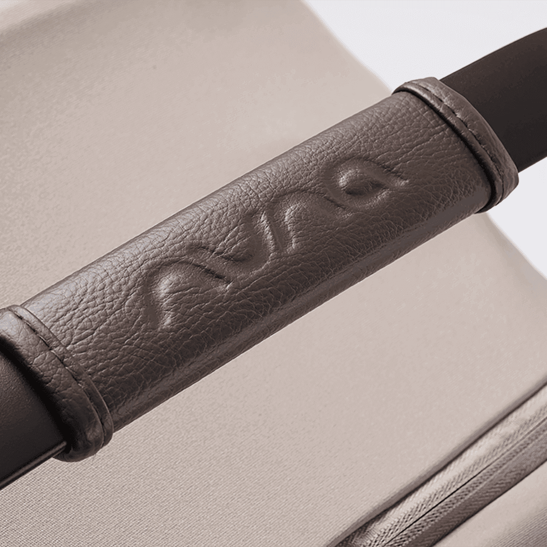 Nuna PIPA next Chateau und GRATIS Zubehör