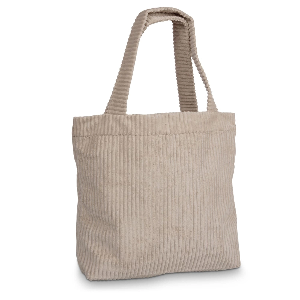 my junior x WUUN Mombag Wickeltasche Creme – Entdecke die kuschelige my junior Cord-Kinderwagentasche im XXL-Format – mit Hooks für alle my junior Modelle. Stilvoll, praktisch und auch nach der Babyzeit nutzbar. my junior x WUUN Mombag Wickeltasche Creme – Entdecke die kuschelige my junior Cord-Kinderwagentasche im XXL-Format – mit Hooks für alle my junior Modelle. Stilvoll, praktisch und auch nach der Babyzeit nutzbar.