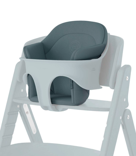 Cybex Click & Fold Komforteinlage Stone Blue – Mehr Komfort für Ihr Kind: Die Cybex Click & Fold Komforteinlage Stone Blue bietet weiche Polster für Hochstuhl & Baby Set. Abnehmbar & pflegeleicht. Cybex Click & Fold Komforteinlage Stone Blue – Mehr Komfort für Ihr Kind: Die Cybex Click & Fold Komforteinlage Stone Blue bietet weiche Polster für Hochstuhl & Baby Set. Abnehmbar & pflegeleicht.