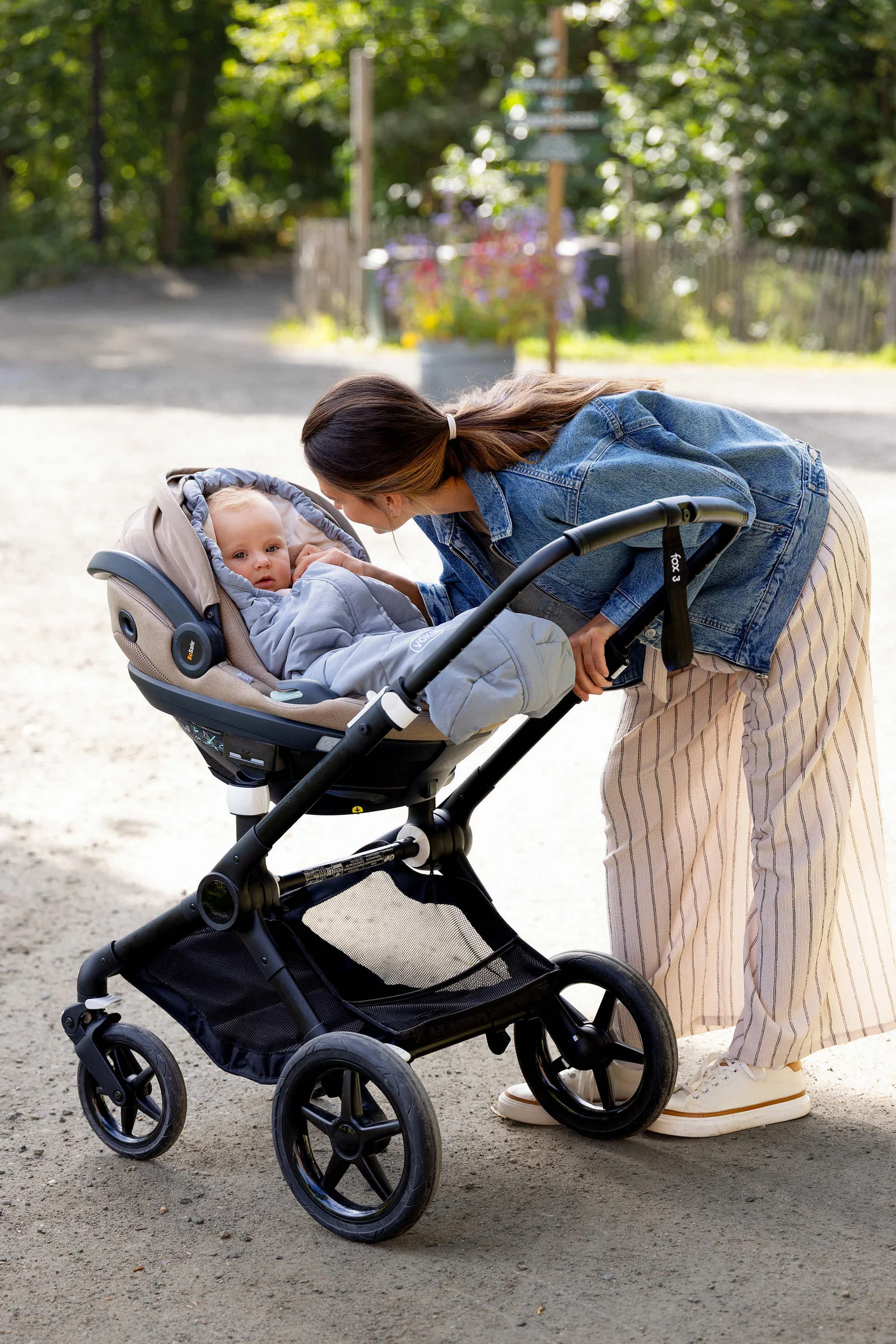 VOKSI Move Light Fußsack für Babyschale Schwarz
