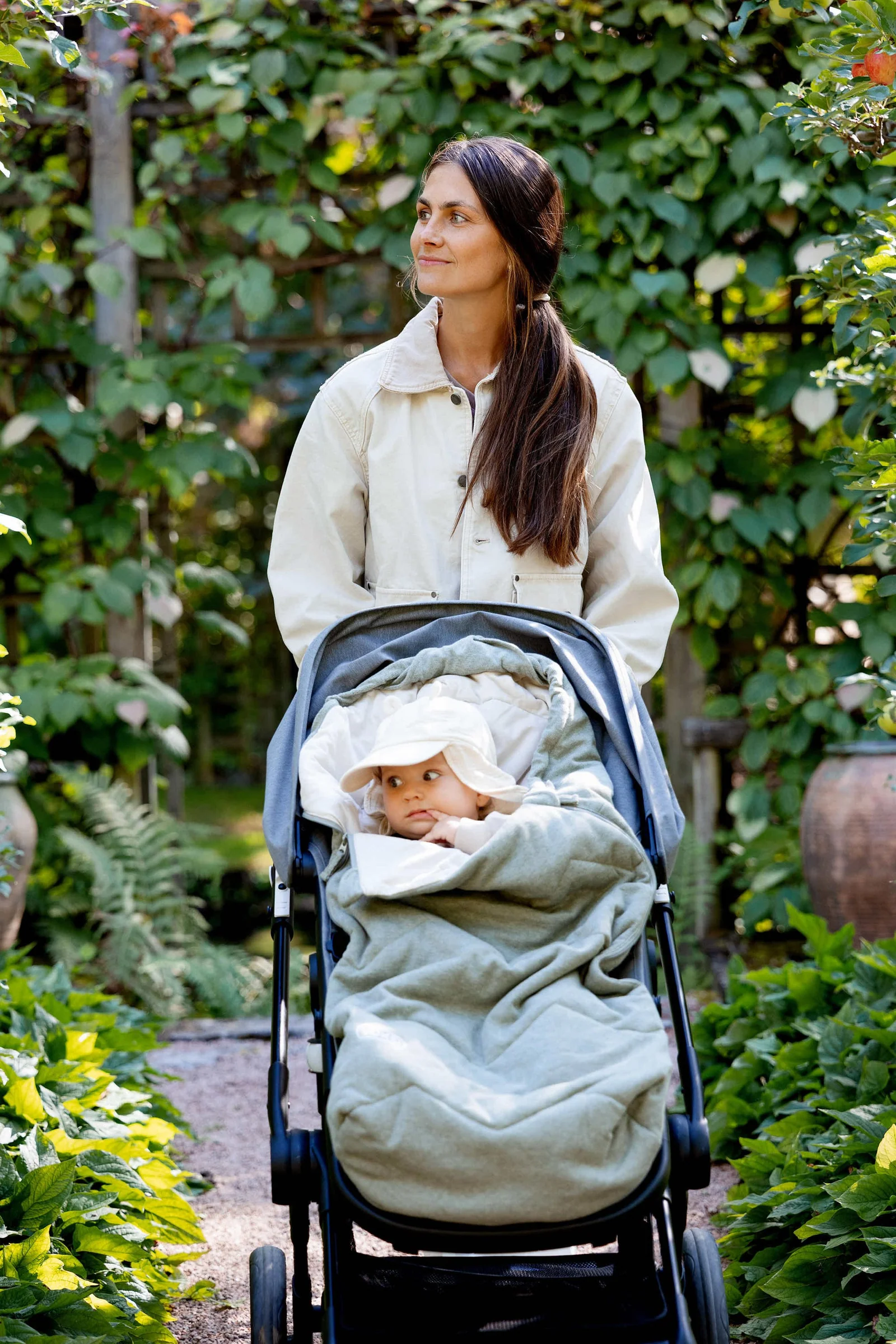 VOKSI Breeze Light Fußsack für Babyschale Sand