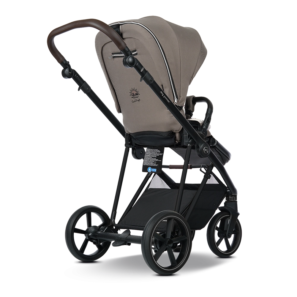 my junior VIGO 2 Hazel Black x Sarah Engels