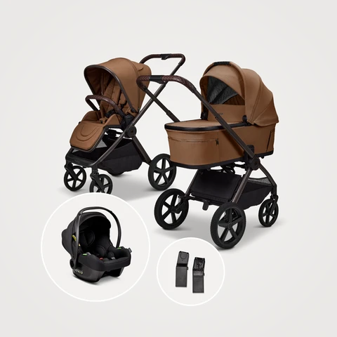 Moon GIO Fold 3in 1 Kombikinderwagen Cognac mit Babyschale Cosmo 2.0 und Lightweight-Rädern – Der GIO FOLD 3in 1 Kombi-Kinderwagen Cognac mit Babyschale lässt sich inkl. Babywanne zusammenfalten. Premium Design, Träumeland Matratze & maximaler Komfort. Moon GIO Fold 3in 1 Kombikinderwagen Cognac mit Babyschale Cosmo 2.0 und Lightweight-Rädern – Der GIO FOLD 3in 1 Kombi-Kinderwagen Cognac mit Babyschale lässt sich inkl. Babywanne zusammenfalten. Premium Design, Träumeland Matratze & maximaler Komfort.
