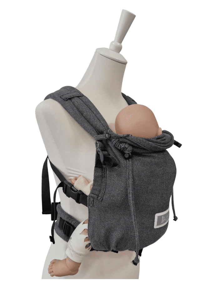 Storchenwiege Valeno graphit Babytrage – Entdecke die Storchenwiege Valeno graphit Fullbuckle – die ergonomische Babytrage mit optimaler Gewichtsverteilung, sicherem Halt und hohem Tragekomfort. Perfekt für Eltern, die Nähe und Bewegungsfreiheit lieben. Storchenwiege Valeno graphit Babytrage – Entdecke die Storchenwiege Valeno graphit Fullbuckle – die ergonomische Babytrage mit optimaler Gewichtsverteilung, sicherem Halt und hohem Tragekomfort. Perfekt für Eltern, die Nähe und Bewegungsfreiheit lieben.
