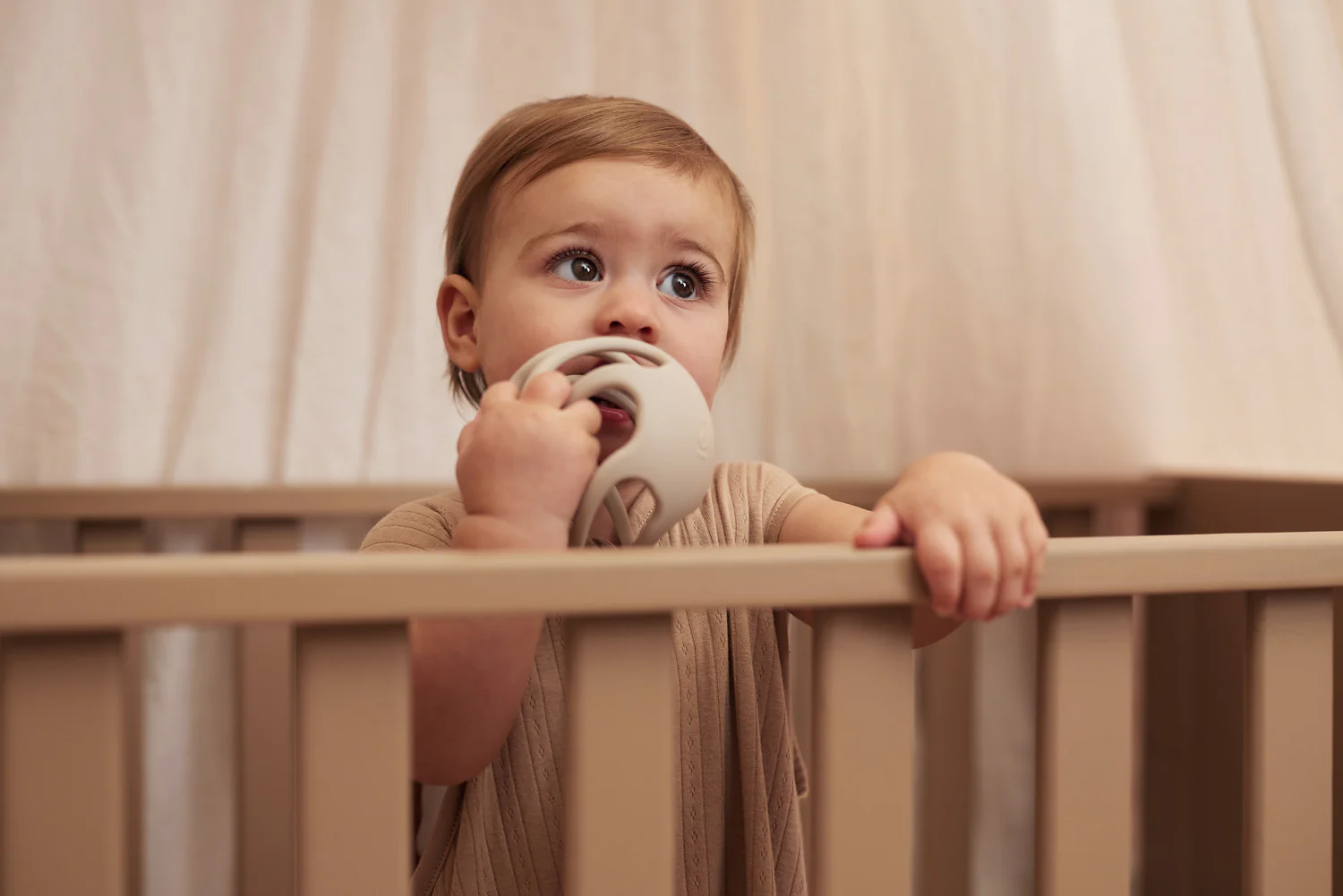 Jollein Ball aus Silikon Ø 9,5cm Nougat