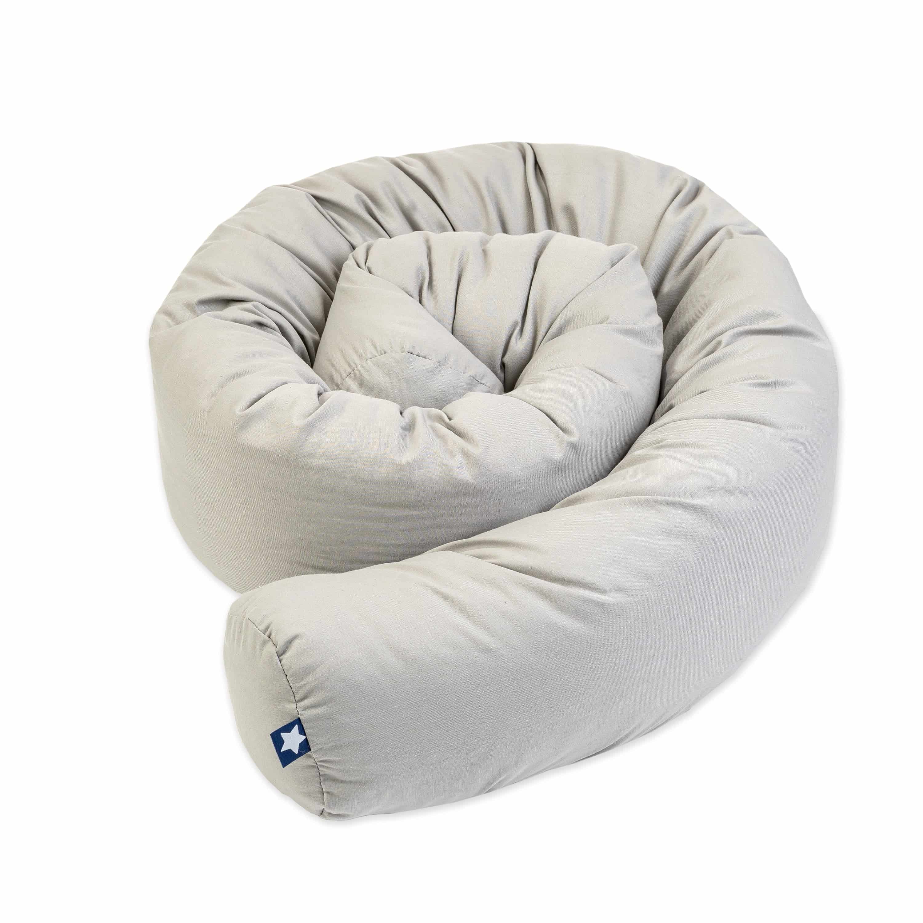 personalisierte Bettschlange uni 180cm mit Namen – Zöllner – Taupe/Schrift 2 – personalisierte Bettschlange uni 180cm mit Namen Zöllner Taupe/Schrift 2 bei babybrands.de kaufen ✓ sicher, einfach & bequem online bestellen ✓