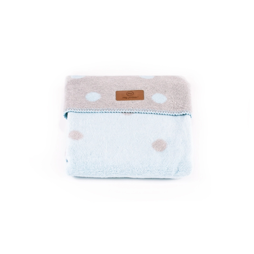 my junior Babydecke Blue Dots Grey – Entdecke die My Junior Babydecke Blue Dots Grey aus 100% Baumwolle. Atmungsaktiv, Ökotex Standard 100 und in vielen Designs – für natürlichen Schutz und angenehmen Babyschlaf. my junior Babydecke Blue Dots Grey – Entdecke die My Junior Babydecke Blue Dots Grey aus 100% Baumwolle. Atmungsaktiv, Ökotex Standard 100 und in vielen Designs – für natürlichen Schutz und angenehmen Babyschlaf.