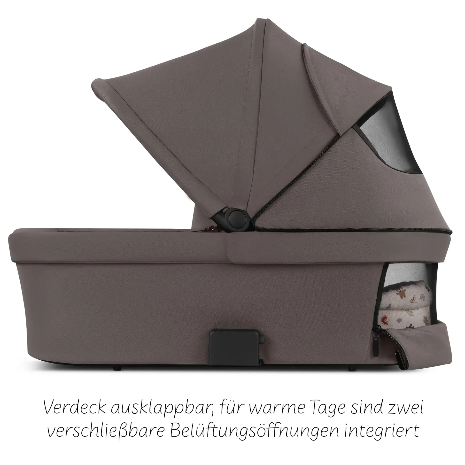 babywanne mit geöffneten belüftungslöchern im verdeck und in der babywanne babywanne mit geöffneten belüftungslöchern im verdeck und in der babywanne