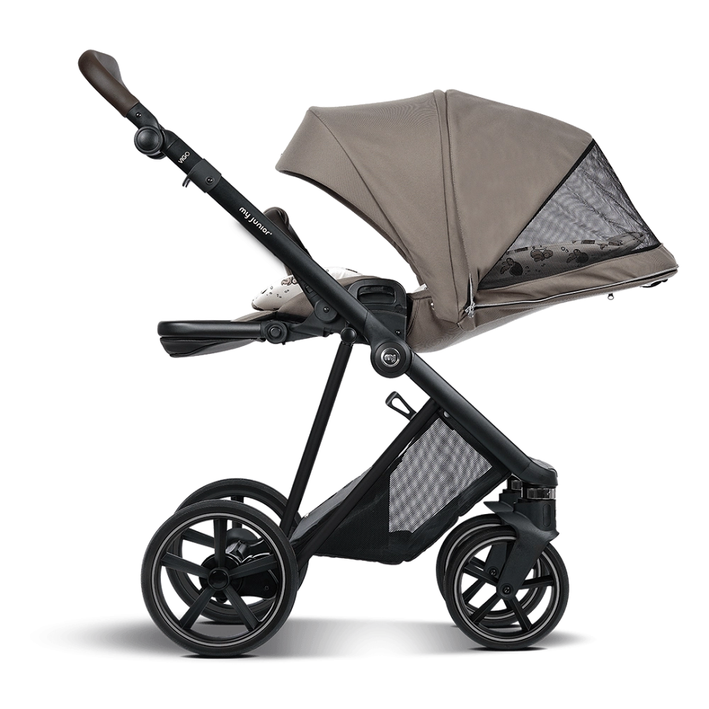 my junior VIGO 2 Hazel Black x Sarah Engels