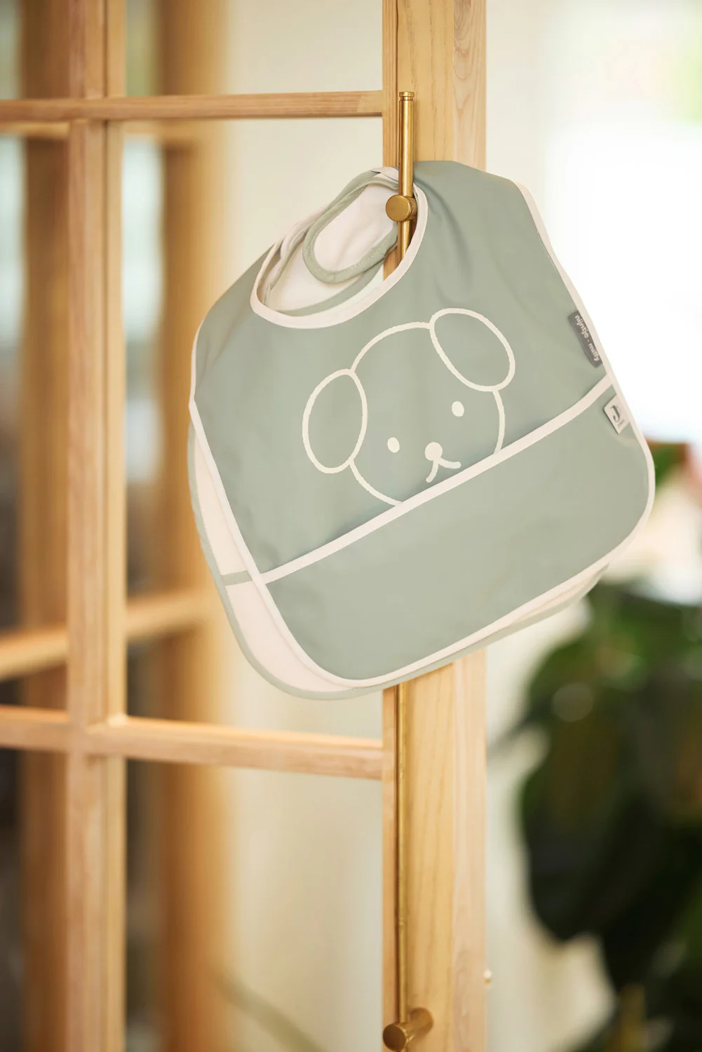 Jollein wasserdichte Lätzchen - Miffy Peekaboo - Sea Green - 2er-Pack