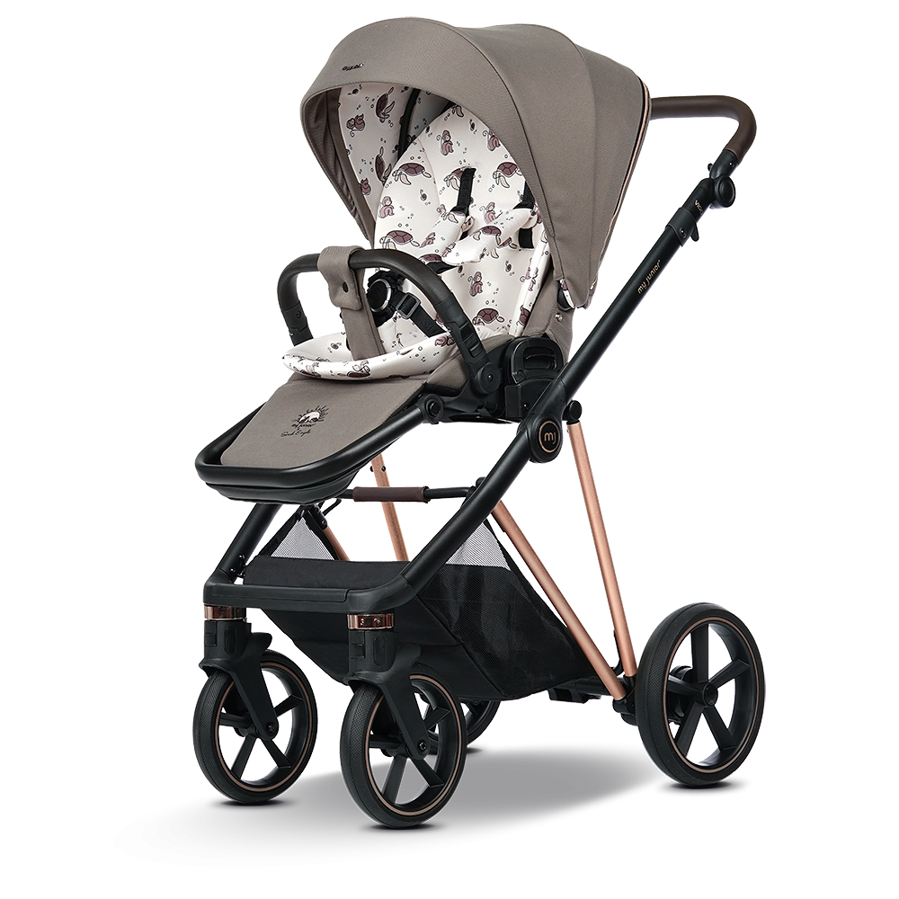 Hazel x Sarah Engels