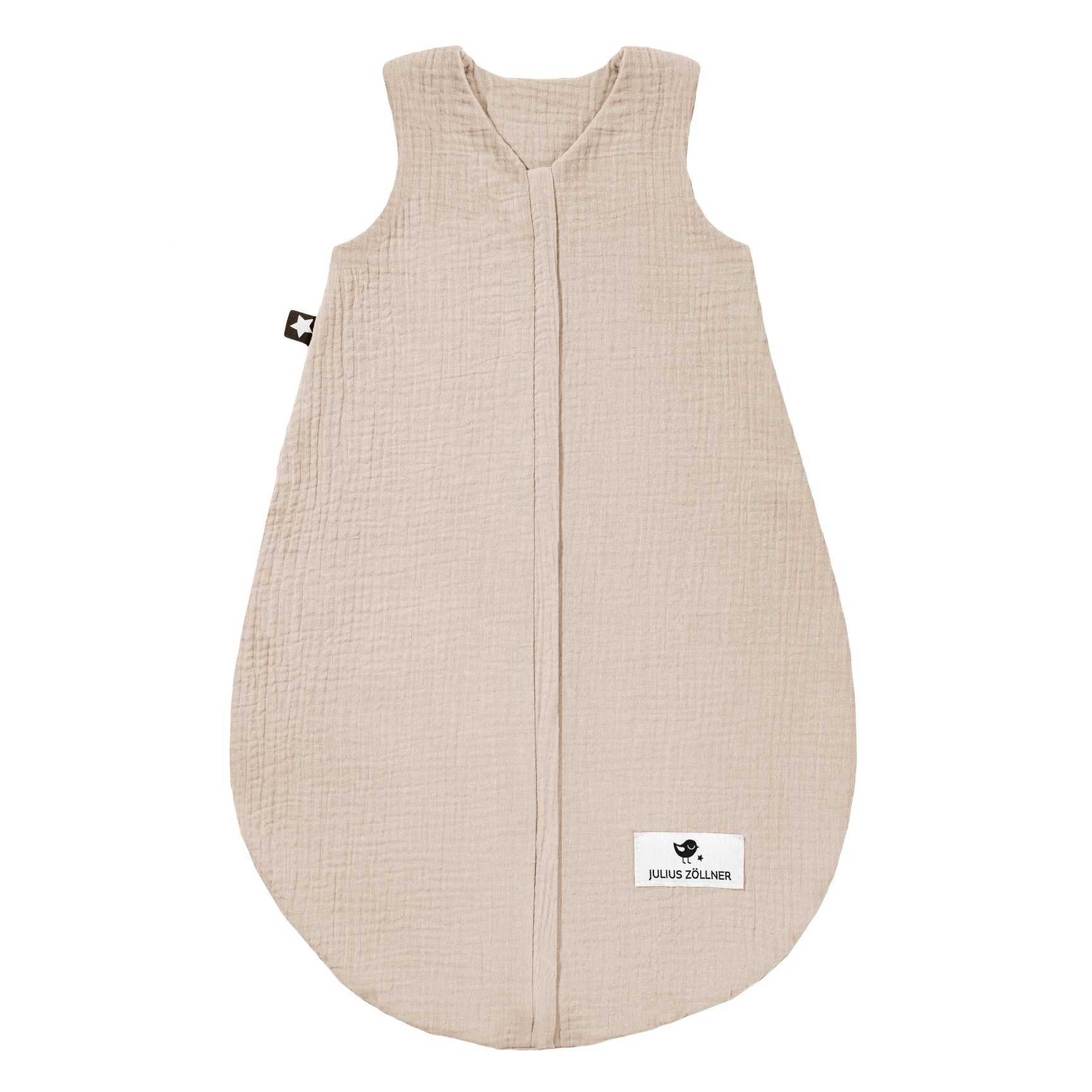 Zöllner Musselin Sommerschlafsack Gr. 60 – Sand – Leichter Sommerschlafsack aus atmungsaktivem Baumwollmusselin. 0,5 TOG, sanft zur Babyhaut – ideal für warme Sommernächte. Zöllner Musselin Sommerschlafsack Gr. 60 – Sand – Leichter Sommerschlafsack aus atmungsaktivem Baumwollmusselin. 0,5 TOG, sanft zur Babyhaut – ideal für warme Sommernächte.