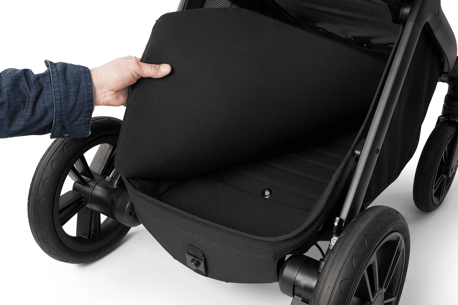 Nuna Demi Icon Caviar